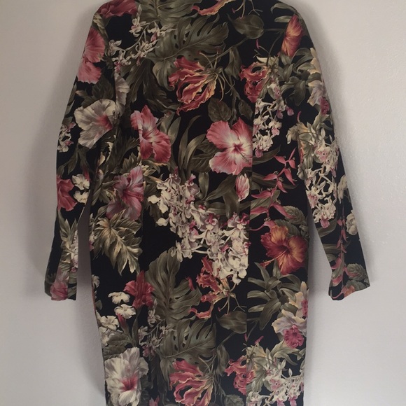 Floral Overcoat - Picture 5 of 7